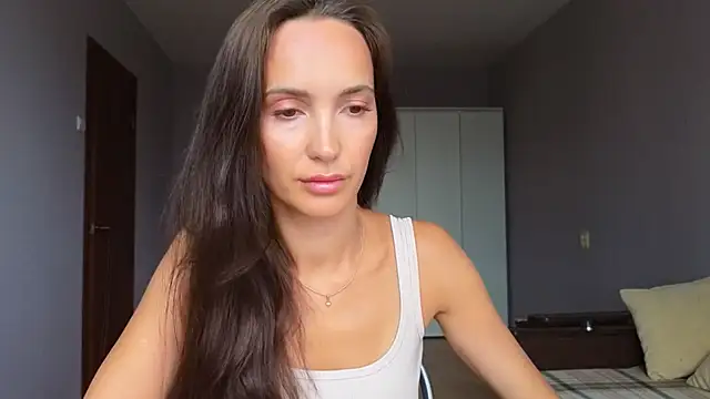 Snapshot of Lillian-Clark chatting on April 7, 6:47 am Lillian-Clark online show from April 7, 6:47 am