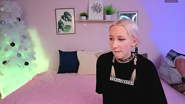 Snapshot of evlica chatting on January 13, 2:22 pm evlica online show from January 13, 2:22 pm