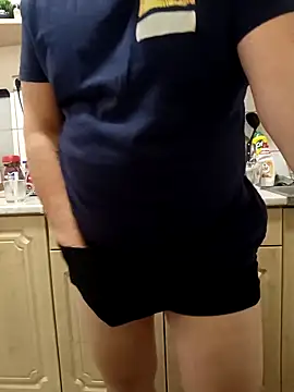 Snapshot of narrowboy chatting on October 13, 12:38 pm narrowboy online show from October 13, 12:38 pm