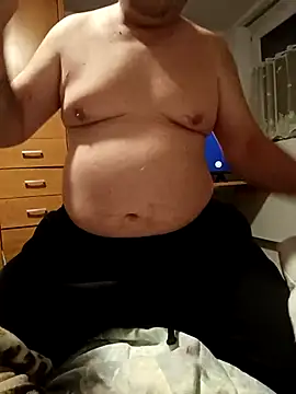 Snapshot of narrowboy chatting on November 1, 4:31 pm narrowboy online show from November 1, 4:31 pm