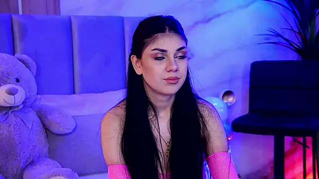 ZaraCapri online show from October 26, 7:47 am