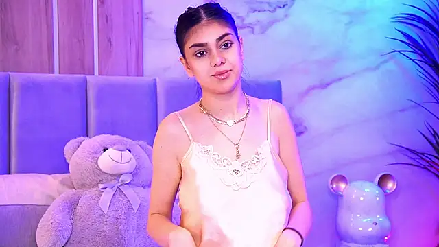 ZaraCapri online show from November 2, 8:17 am