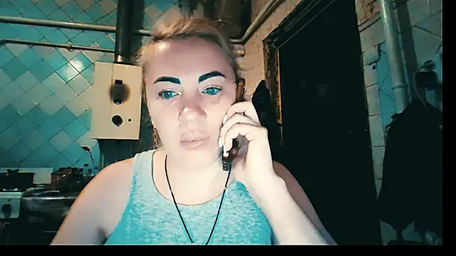 EmmaCat  online show from November 27, 7:43 am