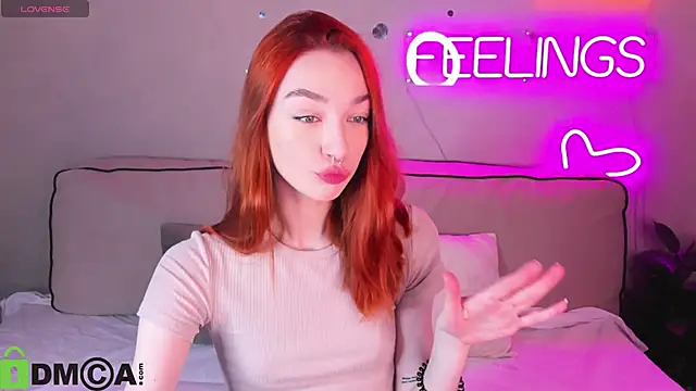 Melissa Cox online show from December 18, 11:55 pm