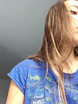 Snapshot of Juliane_Deutschland chatting on October 9, 9:29 am Juliane Deutschland online show from October 9, 9:29 am