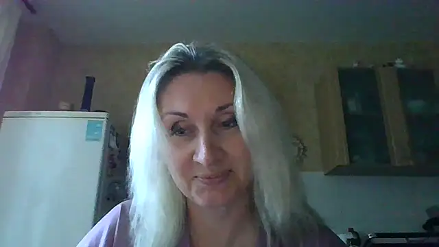 Snapshot of Tovelyn chatting on September 30, 9:47 am Tovelyn online show from September 30, 9:47 am