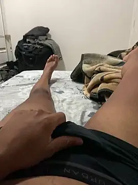 Snapshot of Morenolatino881 chatting on October 4, 5:49 am Morenolatino881 online show from October 4, 5:49 am