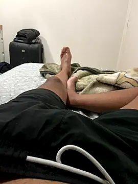 Snapshot of Morenolatino881 chatting on October 9, 12:08 am Morenolatino881 online show from October 9, 12:08 am