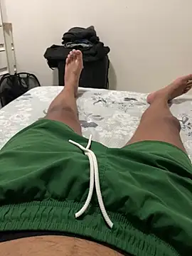 Snapshot of Morenolatino881 chatting on November 25, 12:10 am Morenolatino881 online show from November 25, 12:10 am