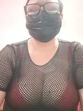 thehotlady online show from December 16, 8:19 am