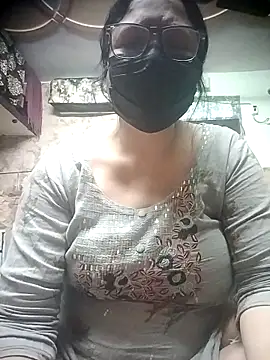 Snapshot of thehotlady chatting on February 24, 7:01 pm thehotlady online show from February 24, 7:01 pm