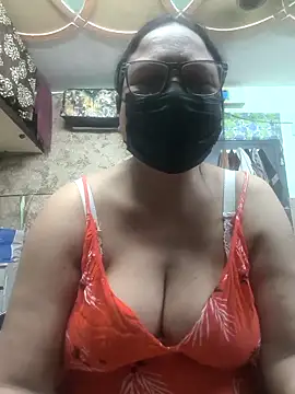 Snapshot of thehotlady chatting on March 2, 11:06 am thehotlady online show from March 2, 11:06 am