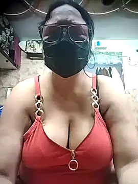 Snapshot of thehotlady chatting on March 13, 6:31 am thehotlady online show from March 13, 6:31 am