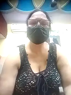 Snapshot of thehotlady chatting on March 23, 5:39 pm thehotlady online show from March 23, 5:39 pm