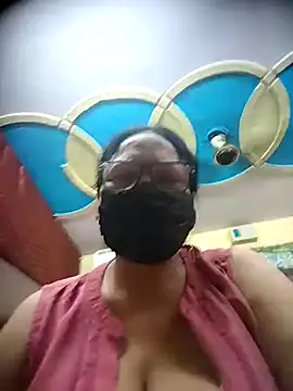 Snapshot of thehotlady chatting on March 27, 5:35 am thehotlady online show from March 27, 5:35 am