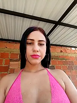 Katalella Hott online show from October 9, 2:15 pm