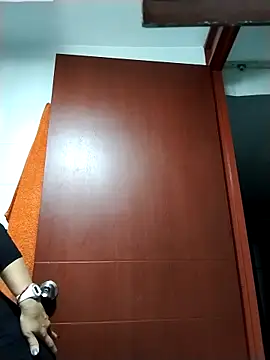 Snapshot of LaraCaliente chatting on October 17, 7:55 am LaraCaliente online show from October 17, 7:55 am