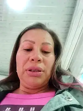 LaraCaliente online show from January 16, 6:23 pm