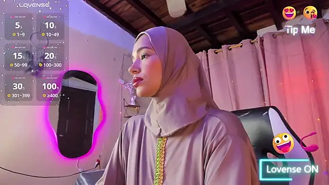 Snapshot of ShanaJamil chatting on September 18, 12:07 pm ShanaJamil online show from September 18, 12:07 pm