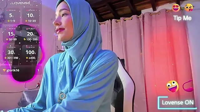 Snapshot of ShanaJamil chatting on September 20, 12:17 pm ShanaJamil online show from September 20, 12:17 pm