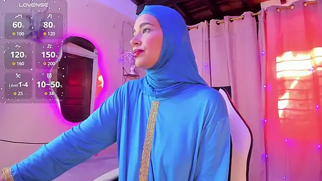 Snapshot of ShanaJamil chatting on September 30, 12:10 pm ShanaJamil online show from September 30, 12:10 pm