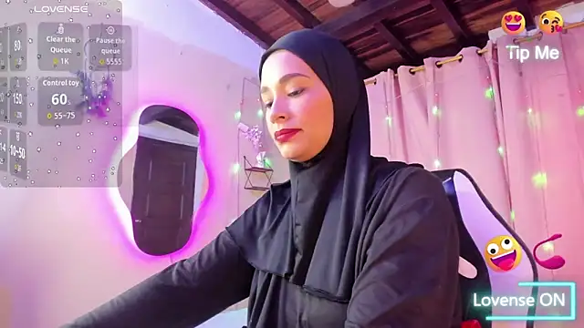 Snapshot of ShanaJamil chatting on October 14, 12:06 pm ShanaJamil online show from October 14, 12:06 pm