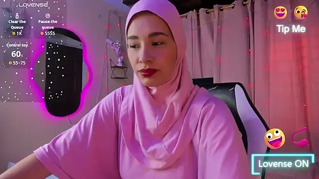 Snapshot of ShanaJamil chatting on October 16, 12:06 pm ShanaJamil online show from October 16, 12:06 pm