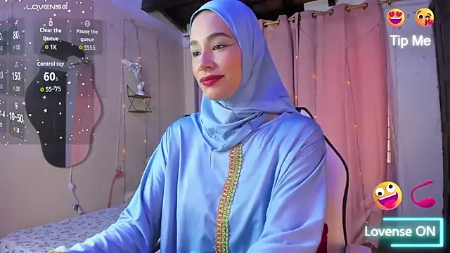 ShanaJamil online show from December 1, 2:33 pm