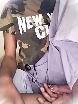 Snapshot of Rapunzal chatting on March 30, 10:05 am Rapunzal online show from March 30, 10:05 am