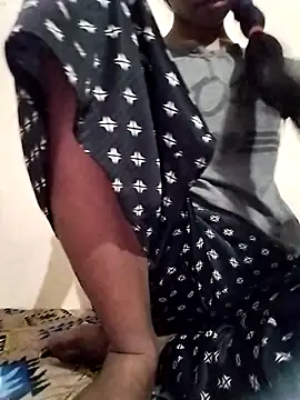 Snapshot of Rapunzal chatting on April 1, 5:21 pm Rapunzal online show from April 1, 5:21 pm