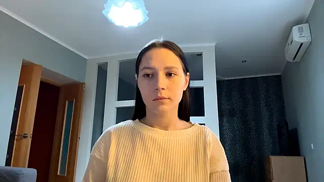 Snapshot of CringeRoom chatting on September 13, 2:17 pm CringeRoom online show from September 13, 2:17 pm