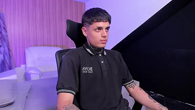 Declan-Fox online show from September 24, 3:32 am