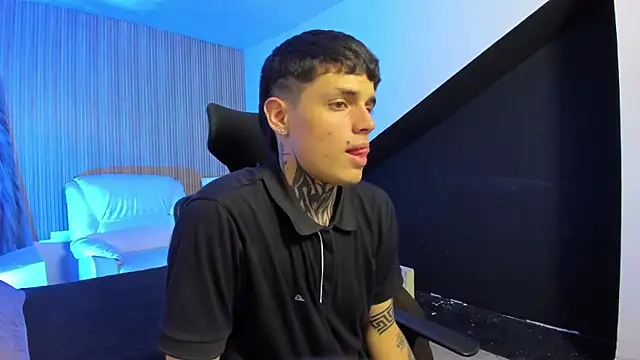 Declan-Fox online show from September 30, 3:55 am