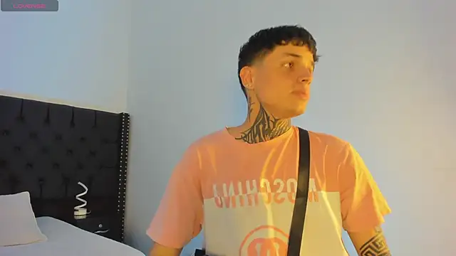 Declan-Fox online show from November 2, 5:10 am