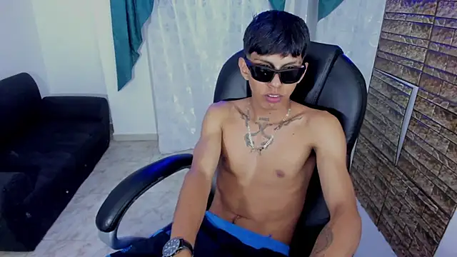 Snapshot of Axeel_Boy chatting on September 17, 4:25 am Axeel Boy online show from September 17, 4:25 am