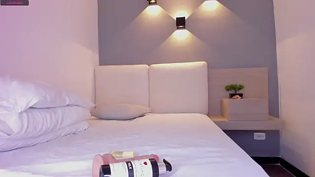 selena monroy online show from November 16, 9:26 am