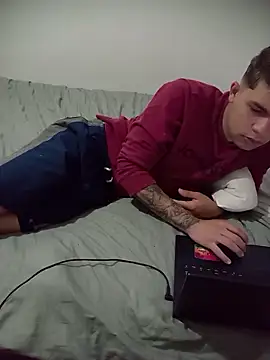 Snapshot of becmz chatting on April 2, 5:49 am becmz online show from April 2, 5:49 am