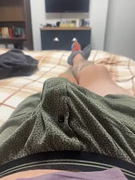 Snapshot of tdjw92 chatting on December 1, 4:34 pm tdjw92 online show from December 1, 4:34 pm