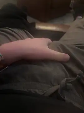 Snapshot of tdjw92 chatting on February 3, 6:24 pm tdjw92 online show from February 3, 6:24 pm