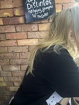 Snapshot of AlissaSpellman chatting on October 12, 6:51 pm AlissaSpellman online show from October 12, 6:51 pm