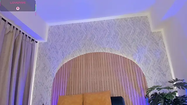 Sophiie Belle online show from September 20, 2:07 pm