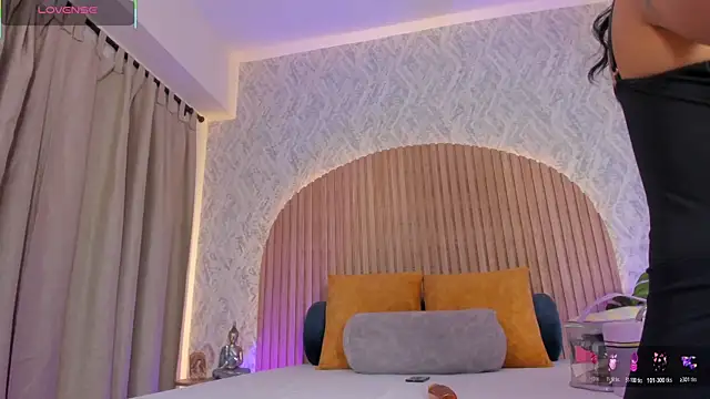 Sophiie Belle online show from October 18, 1:56 pm