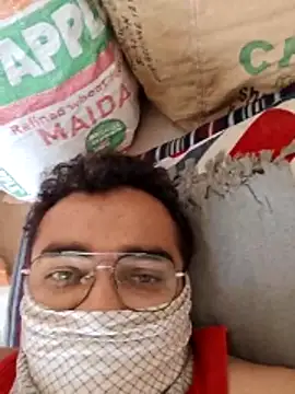 Snapshot of Kunal6782 chatting on May 6, 10:31 am Kunal6782 online show from May 6, 10:31 am