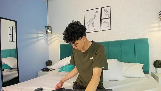  ruby red online show from September 26, 11:20 pm