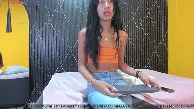 Miss Ariaa online show from October 27, 11:47 am