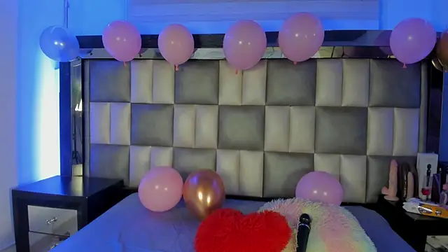 abbiecollins js online show from November 14, 2:10 am