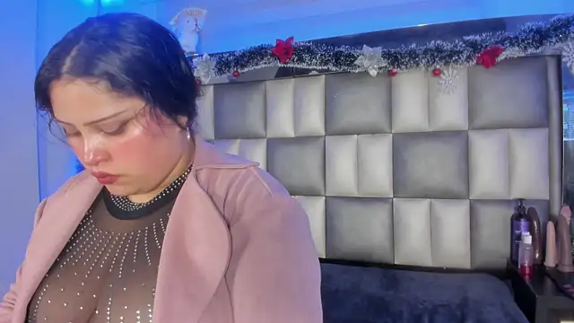 abbiecollins js online show from January 6, 3:21 am