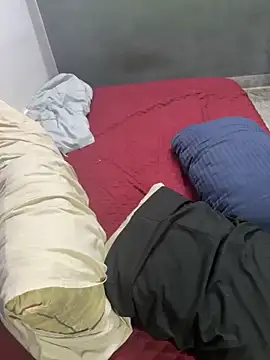 Snapshot of Worldwideshows13 chatting on December 15, 8:57 pm Worldwideshows13 online show from December 15, 8:57 pm