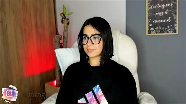 val varago online show from February 24, 3:48 am