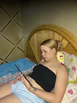coupleyys online show from May 13, 10:06 pm